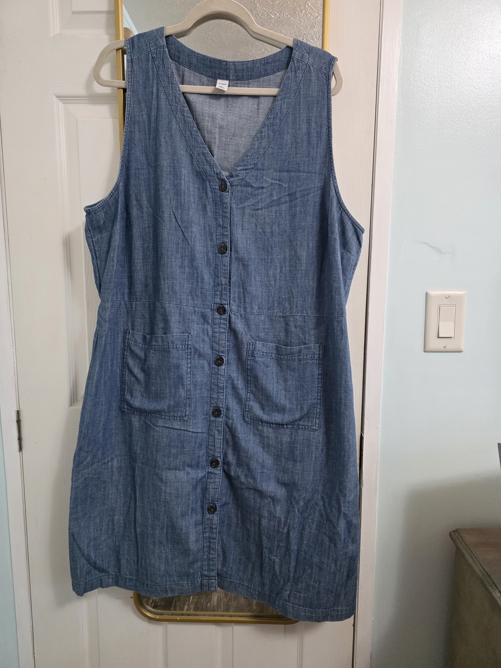 Old Navy Chambray Button-Front Midi Dress in Blue